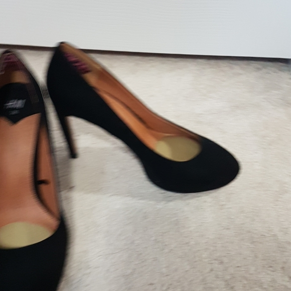H&M Shoes - Picture 2 of 4